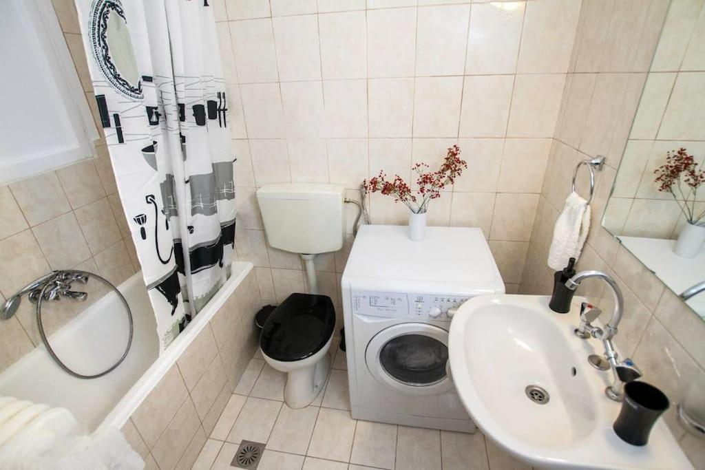 2Bdr Olympianzeus Apt With Netflix Atena Exterior foto